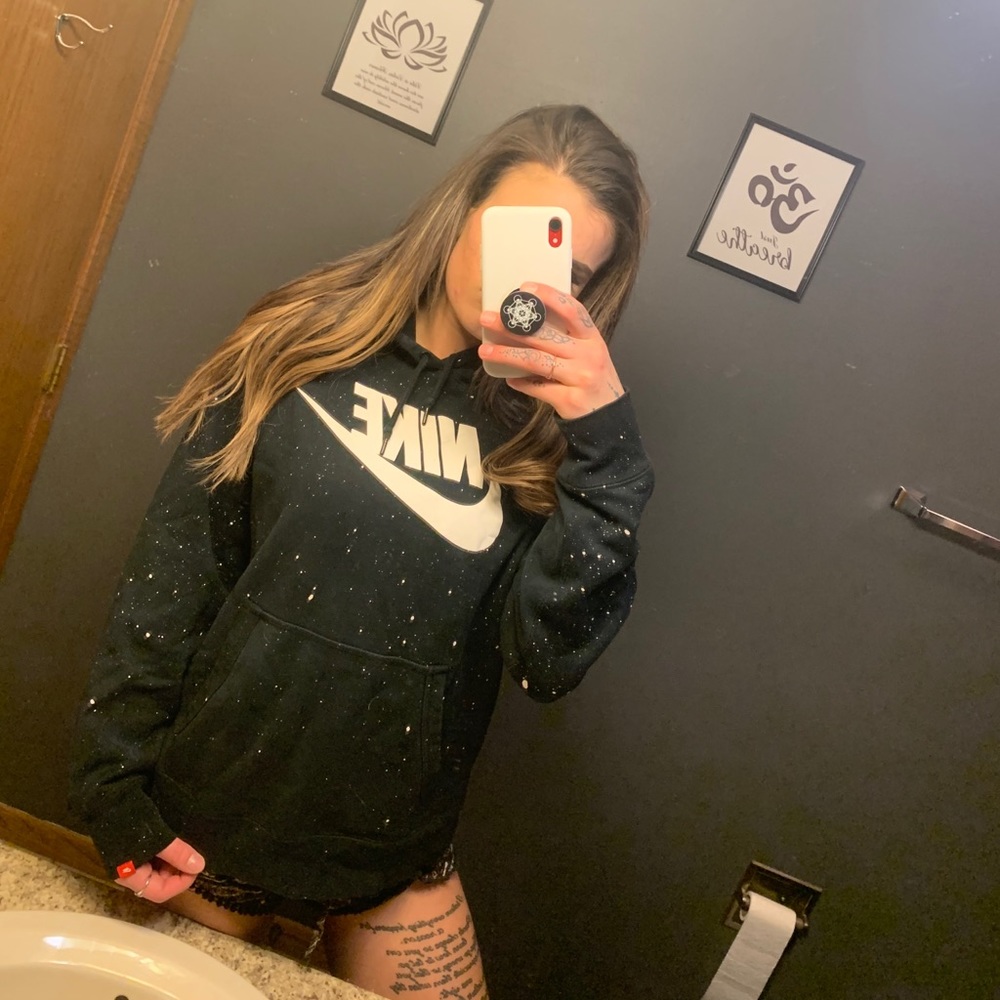 Nike splatter paint hoodie✨